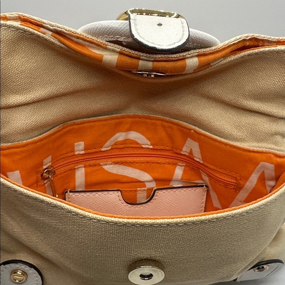 Isaac Mizrahi hand wristlet - Picture 5 of 7